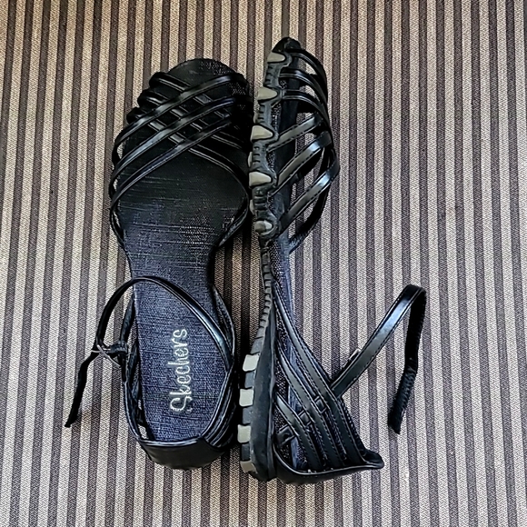 Skechers strappy sandals - Picture 2 of 4